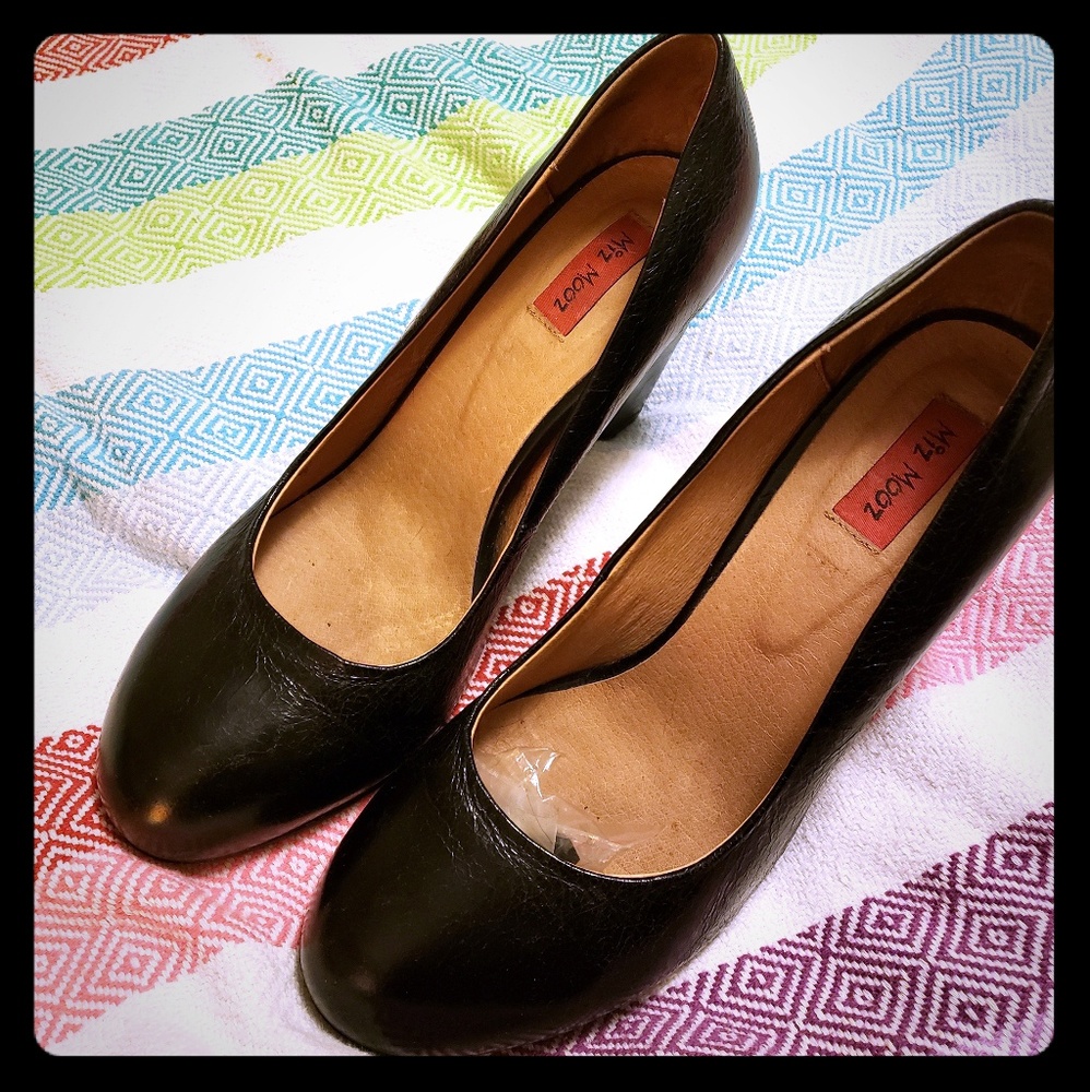 Miz Mooz Black Leather Heels